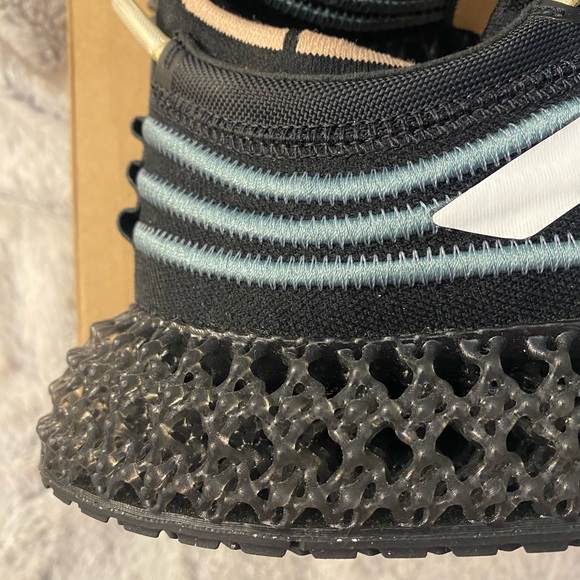 Adidas Parley Sneakers, size 9 - Picture 6 of 8